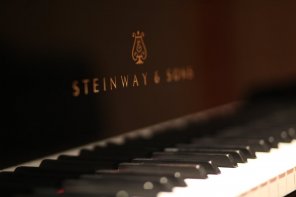 Piano Steinway &amp; Sons